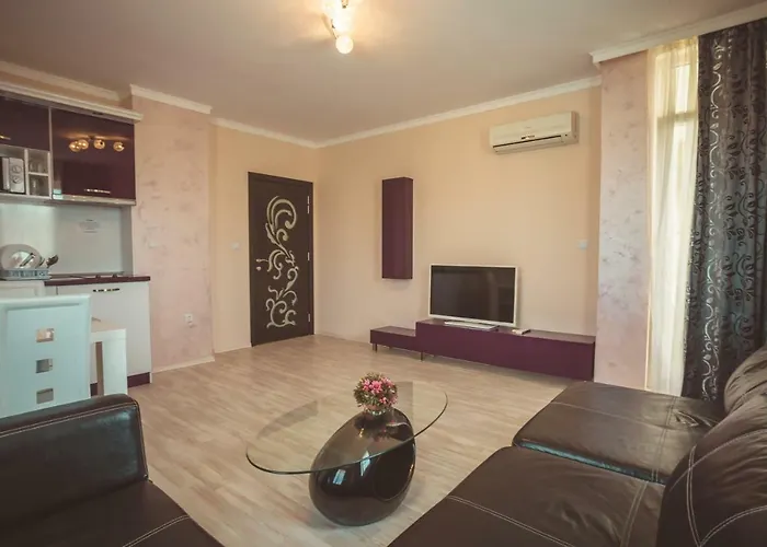 Bahami Aparthotel 3*