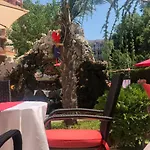 Lägenhetshotell Bahami 3*