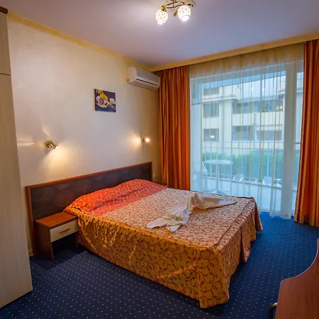 Apartmanhotel Bahami Napospart