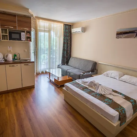 Apartmanhotel Bahami Napospart