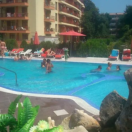Apartmanhotel Bahami Napospart