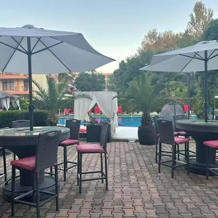 Bahami Hotel apartamentowy 3*
