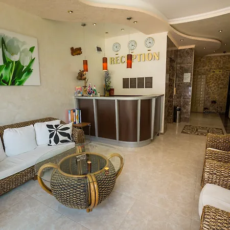 Bahami Apartmanhotel Napospart