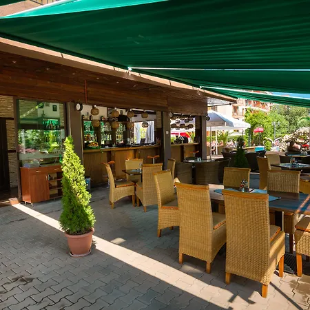 Bahami Apartmanhotel 3*