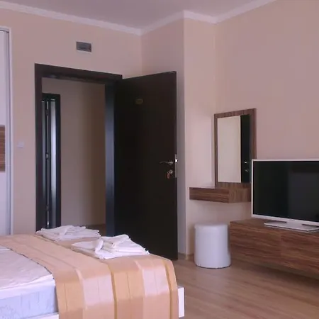 Bahami Apartmanhotel Napospart