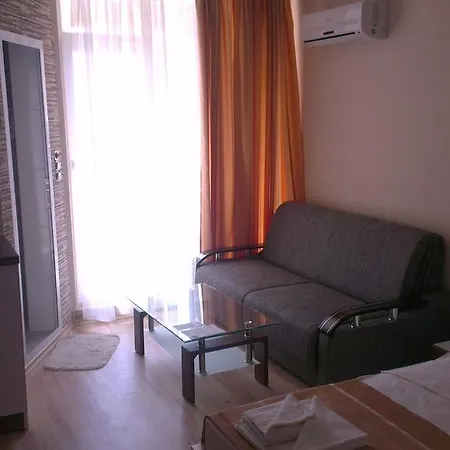 Bahami Hotel apartamentowy 3*