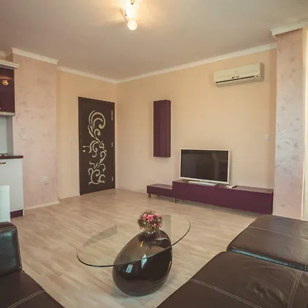 Bahami Apartmanhotel 3*