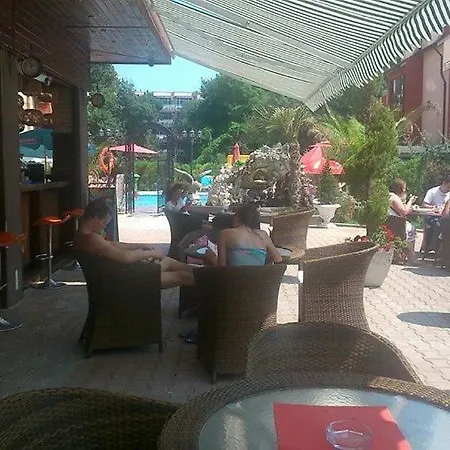 Apartmanhotel Bahami Napospart